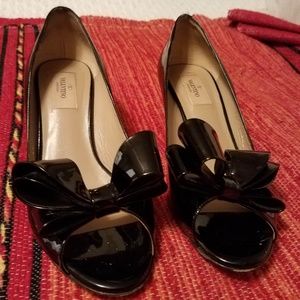 Valentino Garavani D'Orsay Bow Heels